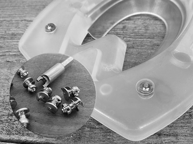 composite horseshoe with spikes as anti-skid protection