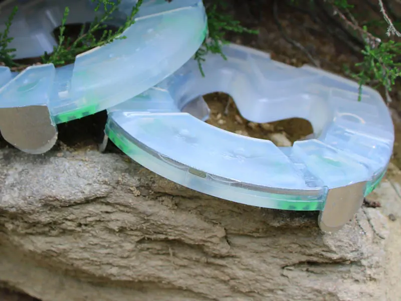 Comparison of a regular composite horseshoe and a model with a protective steel edge in the toe area.