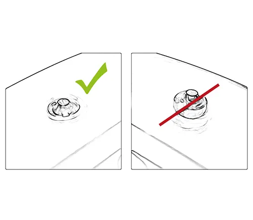 A spike is fixed in the horseshoe. Correct: The tip of the spike is still visible. Incorrect: The head of the spike is still visible.