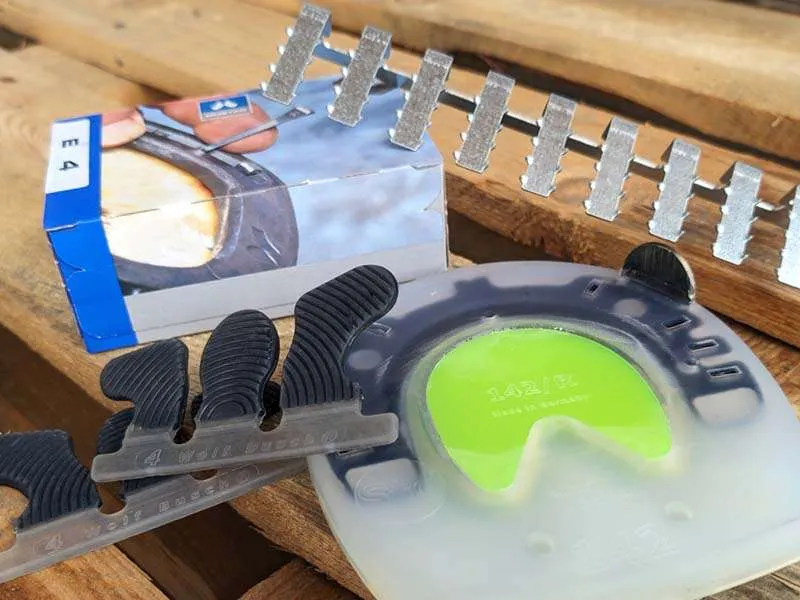 herradura compuesta, clavos Mustad, lengüetas de pegar, ganchos cast