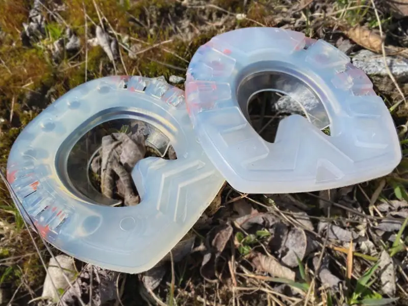 clipped and profiled shoe compared to a regular straight toe shoe
